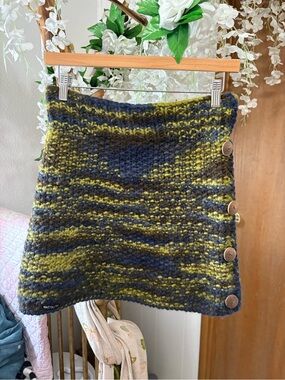 Everest Design Chunky Knit Mini Skirt with Side Buttons in Olive & Navy